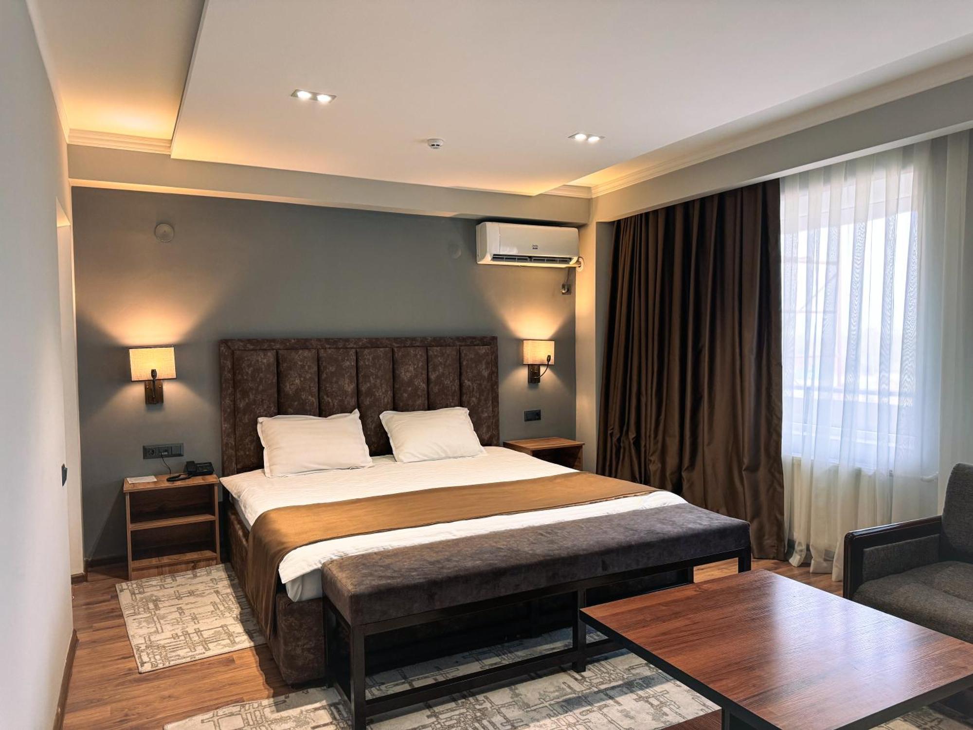 Ziyorat Luxury Hotel Fergana Dış mekan fotoğraf