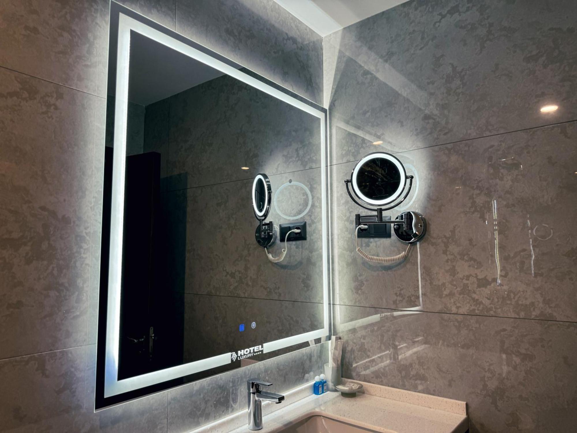 Ziyorat Luxury Hotel Fergana Dış mekan fotoğraf