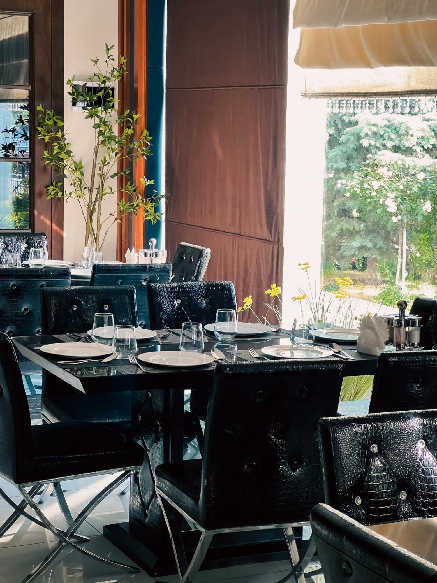 Ziyorat Luxury Hotel Fergana Dış mekan fotoğraf