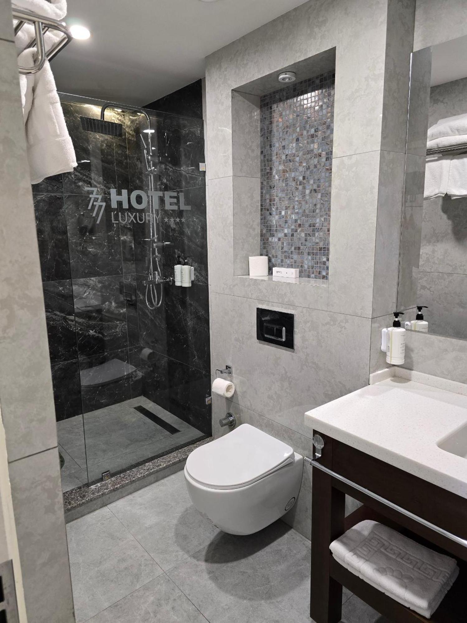 Ziyorat Luxury Hotel Fergana Dış mekan fotoğraf