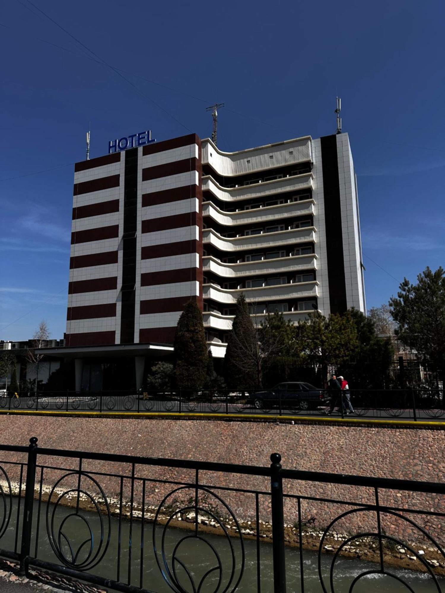 Ziyorat Luxury Hotel Fergana Dış mekan fotoğraf