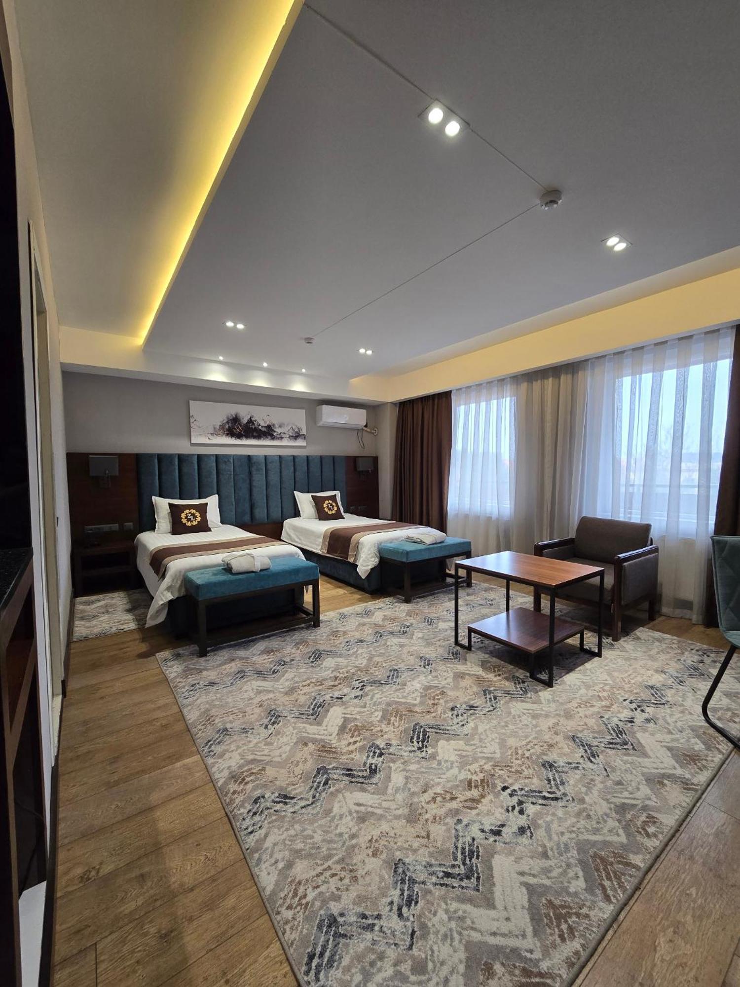 Ziyorat Luxury Hotel Fergana Dış mekan fotoğraf