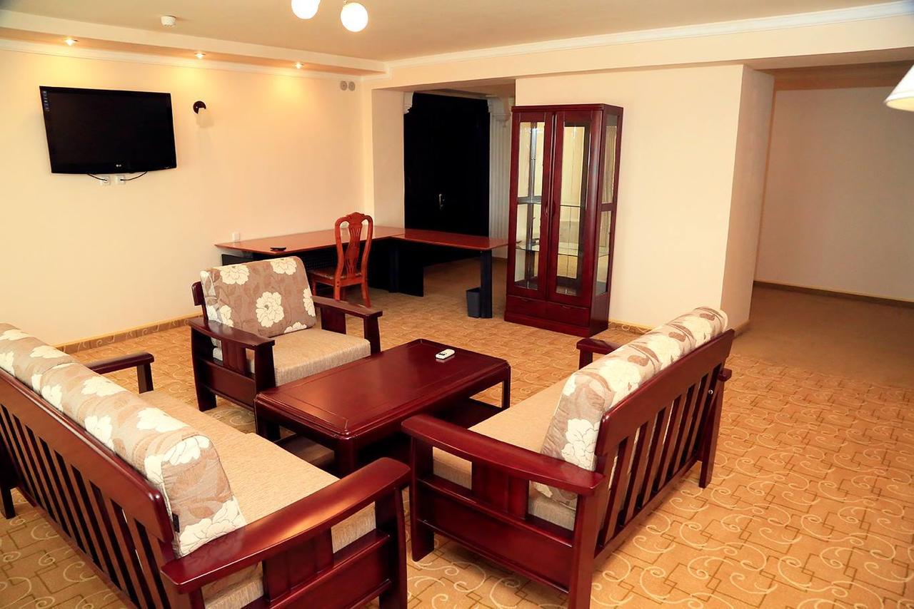 Ziyorat Luxury Hotel Fergana Dış mekan fotoğraf