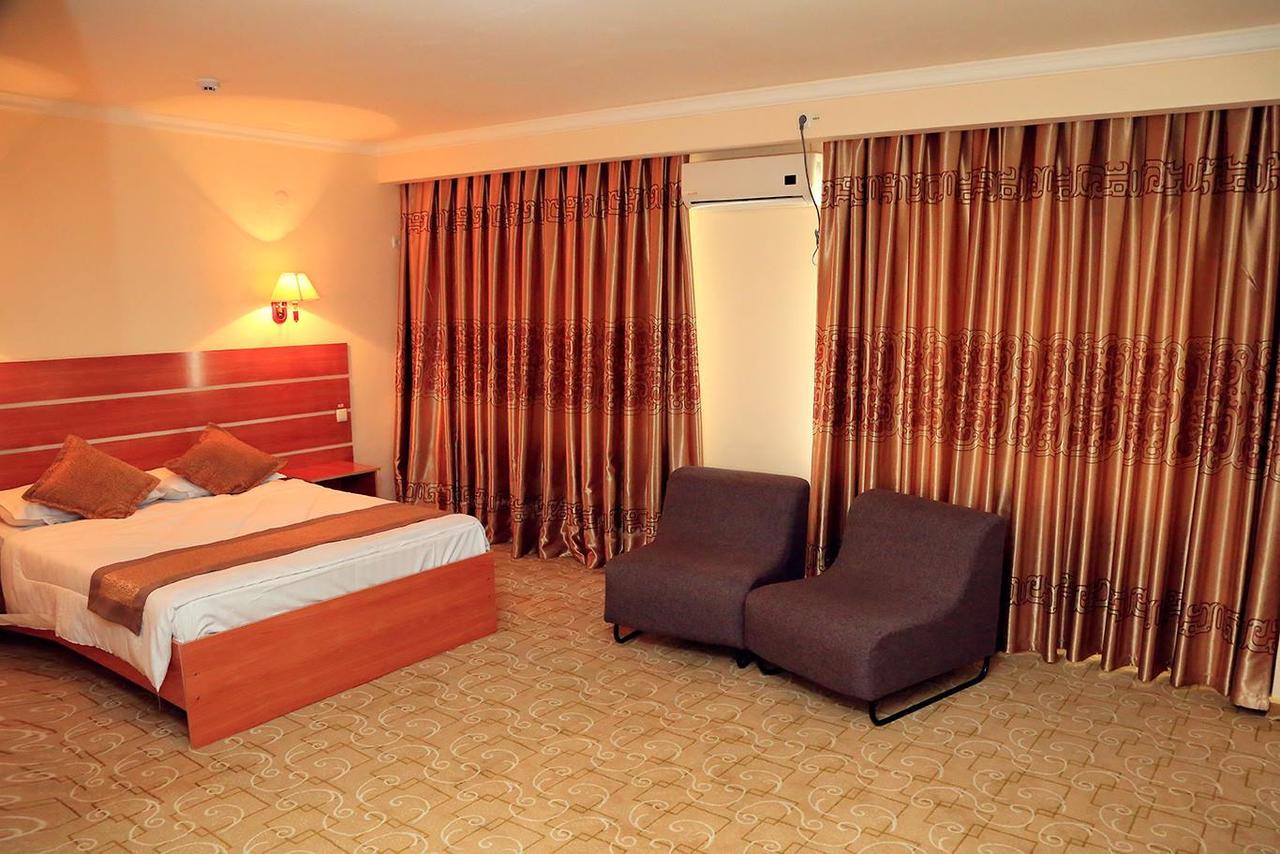 Ziyorat Luxury Hotel Fergana Dış mekan fotoğraf